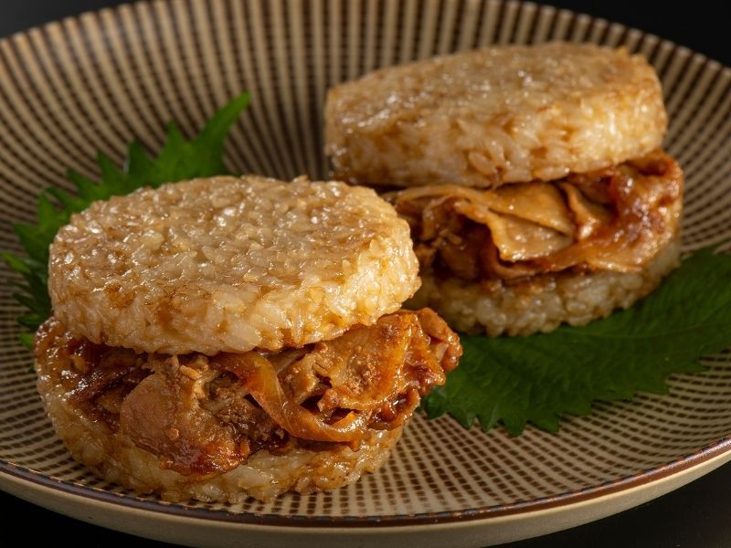 ライスバーガー盛り付け画像